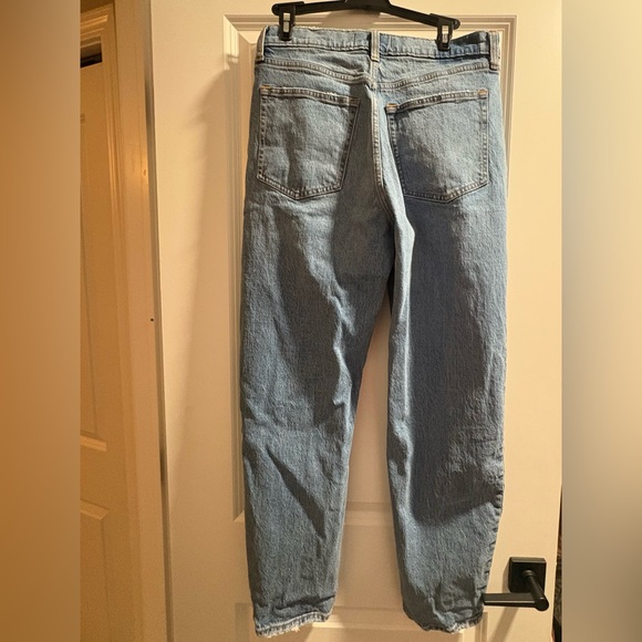 Abercrombie & Fitch High Rise Mom Jeans - Picture 3 of 4